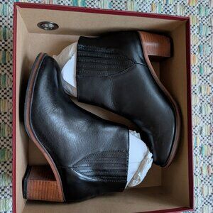Wolverine 1000 Mile Samantha Pleet Arc Boots Size 6